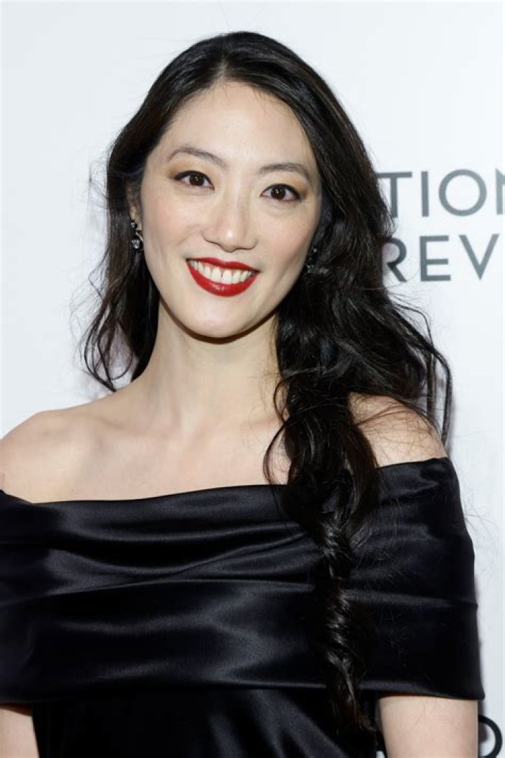  Clara Wong